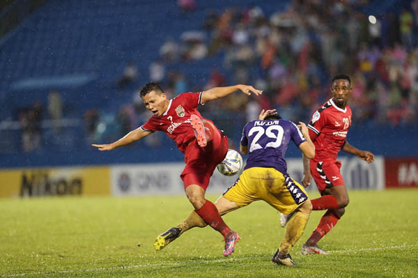 Trực tiếp bóng đá chung kết AFC Cup, Bình Dương - Hà Nội: Nỗ lực vô vọng (KT) - 26