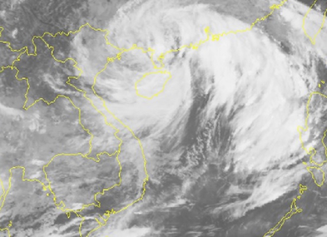 Bão số 3 bất ngờ đổi hướng, cách đất liền khoảng 340km - 2