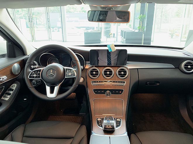 Cập nhật bảng giá xe Mercedes C-Class 2019 mới nhất, hỗ trợ 100% thuế trước bạ trong tháng 8 - 6