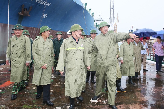 Phó Thủ tướng Trịnh Định Dũng kiểm tra công tác ứng phó với cơn bão số 3 tại Quảng Ninh