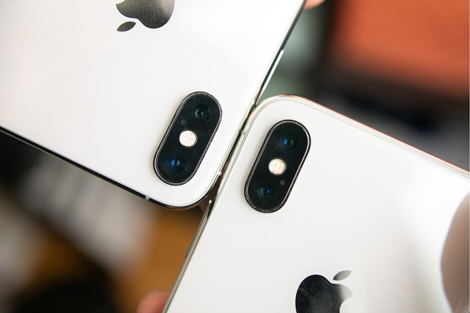 iPhone XS và iPhone XS Max đều có camera sau kép.