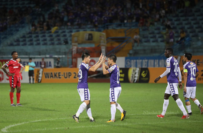 Quang Hải ghi bàn liên tiếp cho Hà Nội ở V-League