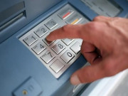 Công nghệ thông tin - Ngân hàng cảnh báo các chiêu thức lừa tiền trong thẻ ATM