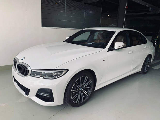 Giá bán thực sự có thể&nbsp;gây nên "rào cản" nhất định cho các Bimmer Việt khi muốn tiến tới với một mẫu xe đẹp như 3-Series (G20).