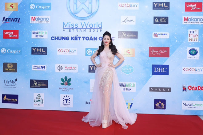Cố vấn thẩm mỹ và hình thể Miss World Vietnam 2019 - Đặng Thị Xuân Hương.