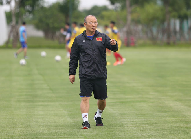 HLV Park Hang Seo chia các tuyển U23 Việt Nam thành hai đội để đấu nội bộ