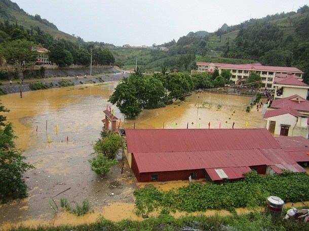 Trường THCS Si Ma Cai bị ngập nặng gây hư hại nhiều tài sản