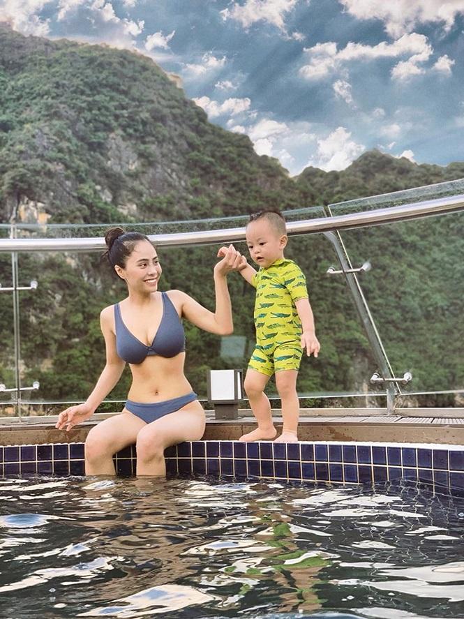 Ca nương Kiều Anh &#39;đốt mắt&#39; người nhìn với ảnh bikini khoe ngực căng đầy - 8