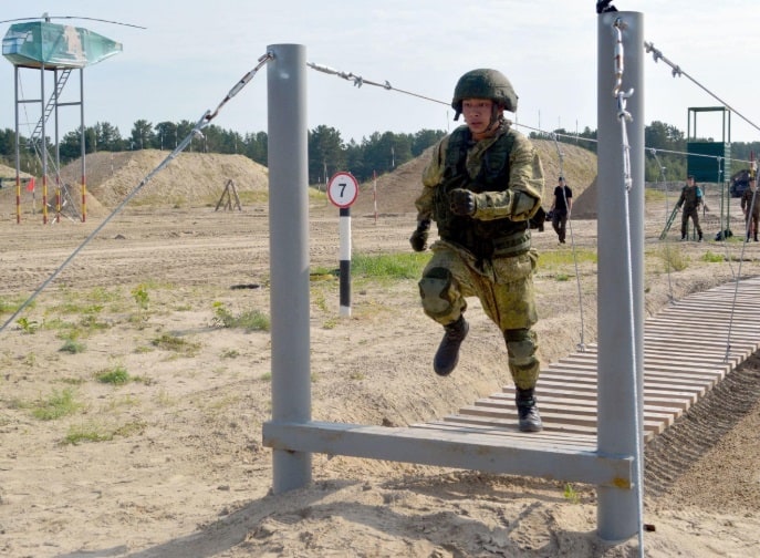 Những người nước ngoài tham gia trong cuộc thi của Hội thao Quân sự Quốc tế - 2019 ở ngoại ô Tyumen đã lần đầu tiên được thử nghiệm tổ hợp thiết bị quân sự của Nga “Ratnik-2”.