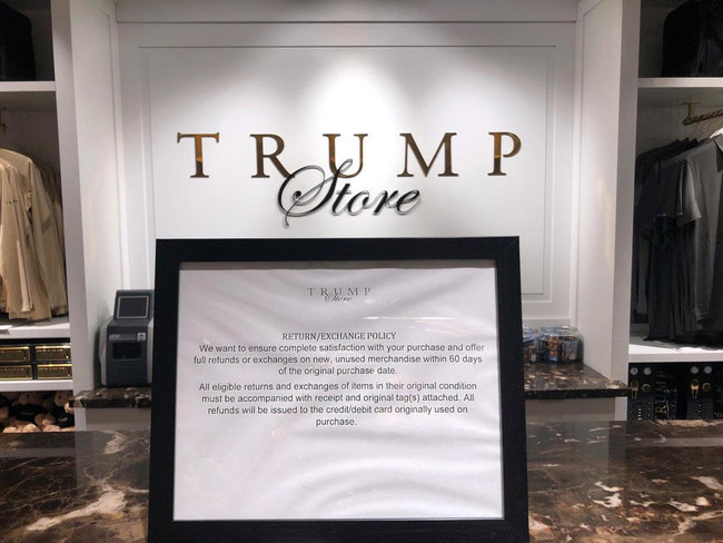 Trump Store có chính sách hoàn trả trong vòng 60 ngày đối với những mặt hàng không như ý.