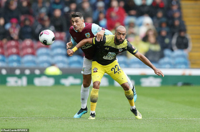 Burnley đánh bại Southampton sau 12 phút thăng hoa