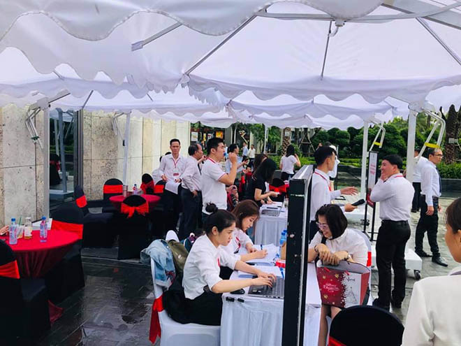 Hình ảnh tại&nbsp;sự kiện lái thử xe hơi Vinfast cho nhân viên tập đoàn Vingroup diễn ra tại Vinhomes Central Park, thành phố Hồ Chí Minh.