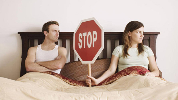 Suy giảm sinh lý nữ gây khô hạn, đau nhức khi quan hệ là nguyên nhân chính khiến cuộc sống hôn nhân đổ vỡ