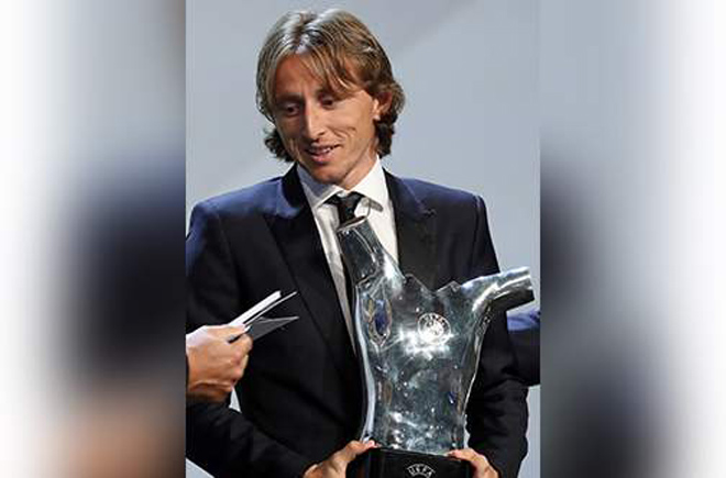 Tiền vệ Modric (Real Madrid &amp; ĐT Croatia) đã đoạt giải "Cầu thủ xuất sắc nhất UEFA" năm 2018