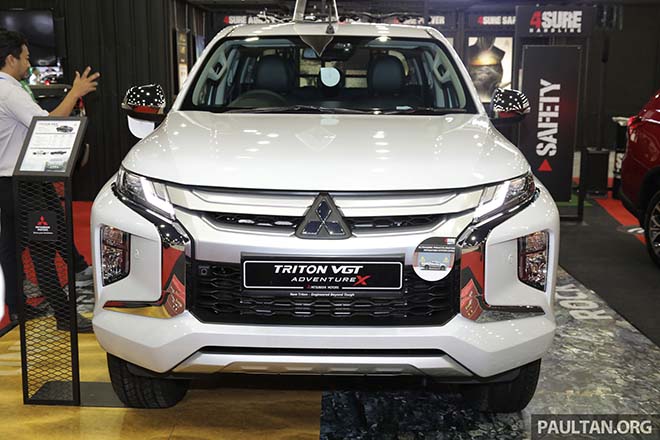 Mẫu xe bán tải Mitsubishi Triton 2019 VGT được nâng cấp thanh gá thùng Flying Sports Bar - 2