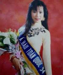 Kim Chi giành ngôi á hậu Việt Nam năm 1994.