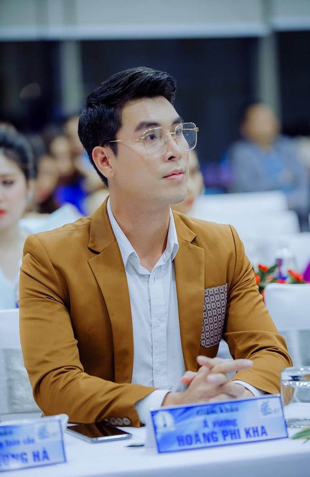 Là cái tên được nhiều nhãn hàng lựa chọn, Hoàng Phi Kha vô cùng hoang mang&nbsp;khi vướng vào vụ việc này.