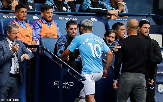 Aguero và HLV Guardiola tranh cãi dữ dội