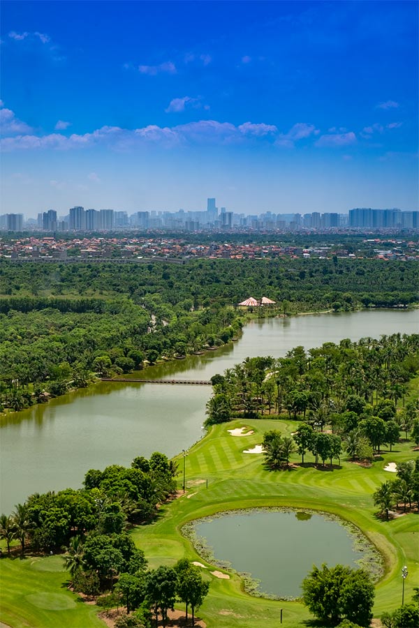 Tầm nhìn sân golf xanh ngút ngàn tại Aqua Bay – Khu đô thị Ecopark