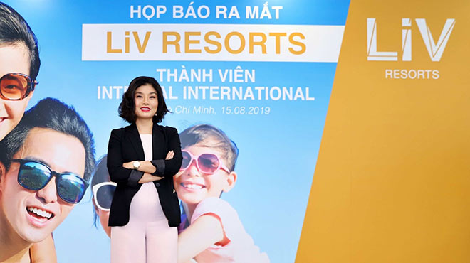Bà Nguyễn Kỳ Tâm Ánh - giữ vị trí Giám đốc Điều hành LiV Resorts với hơn 10 năm kinh nghiệm làm việc trong lĩnh vực kinh doanh du lịch, khách sạn.