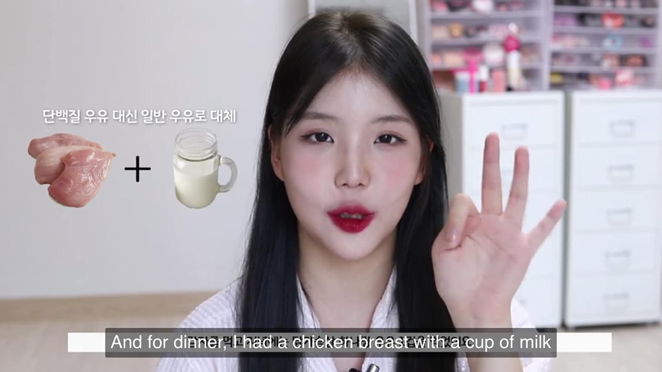 Jeong U đã có những biến đổi nhất định trong công thức như sử dụng thêm ức gà.