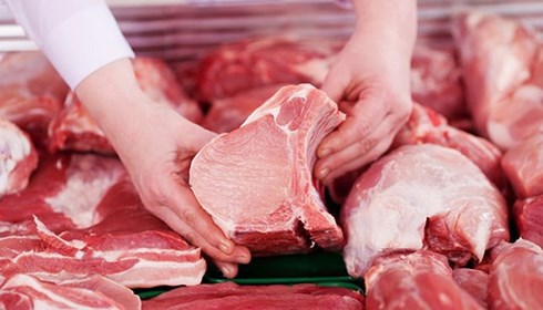 Thịt lợn tăng giá mạnh, cuối năm thiếu nửa triệu tấn thịt - 1