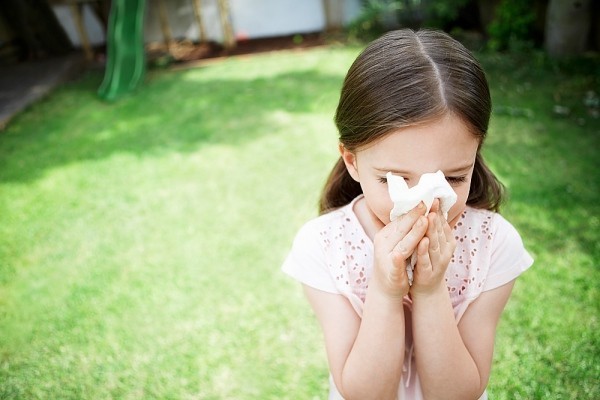 Những bệnh dễ mắc ở trẻ cha mẹ cần lưu ý khi thời tiết chuyển từ hè sang thu - 1