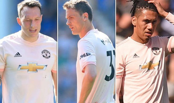 Những công thần cựu binh như Jones, Matic, Smalling, Young giờ phải ngồi dự bị