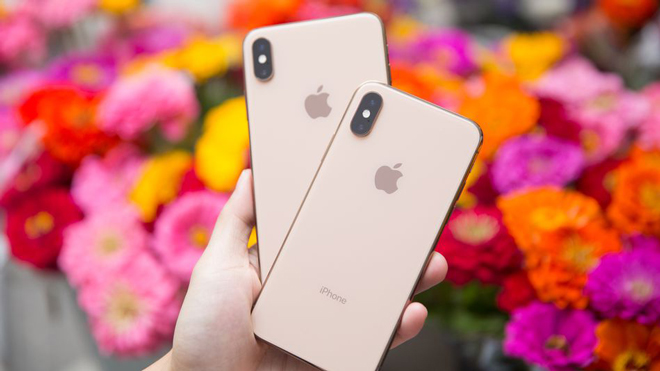 iPhone Xs và iPhone Xs Max năm ngoái mới chỉ có camera sau kép.