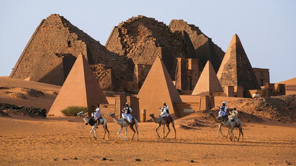 Các kim tự tháp ở Nubia.