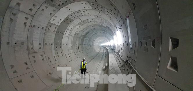 Dự án Metro số 1 khởi công vào tháng 8/2012, dự kiến hoàn thành, vận hành vào năm 2020.