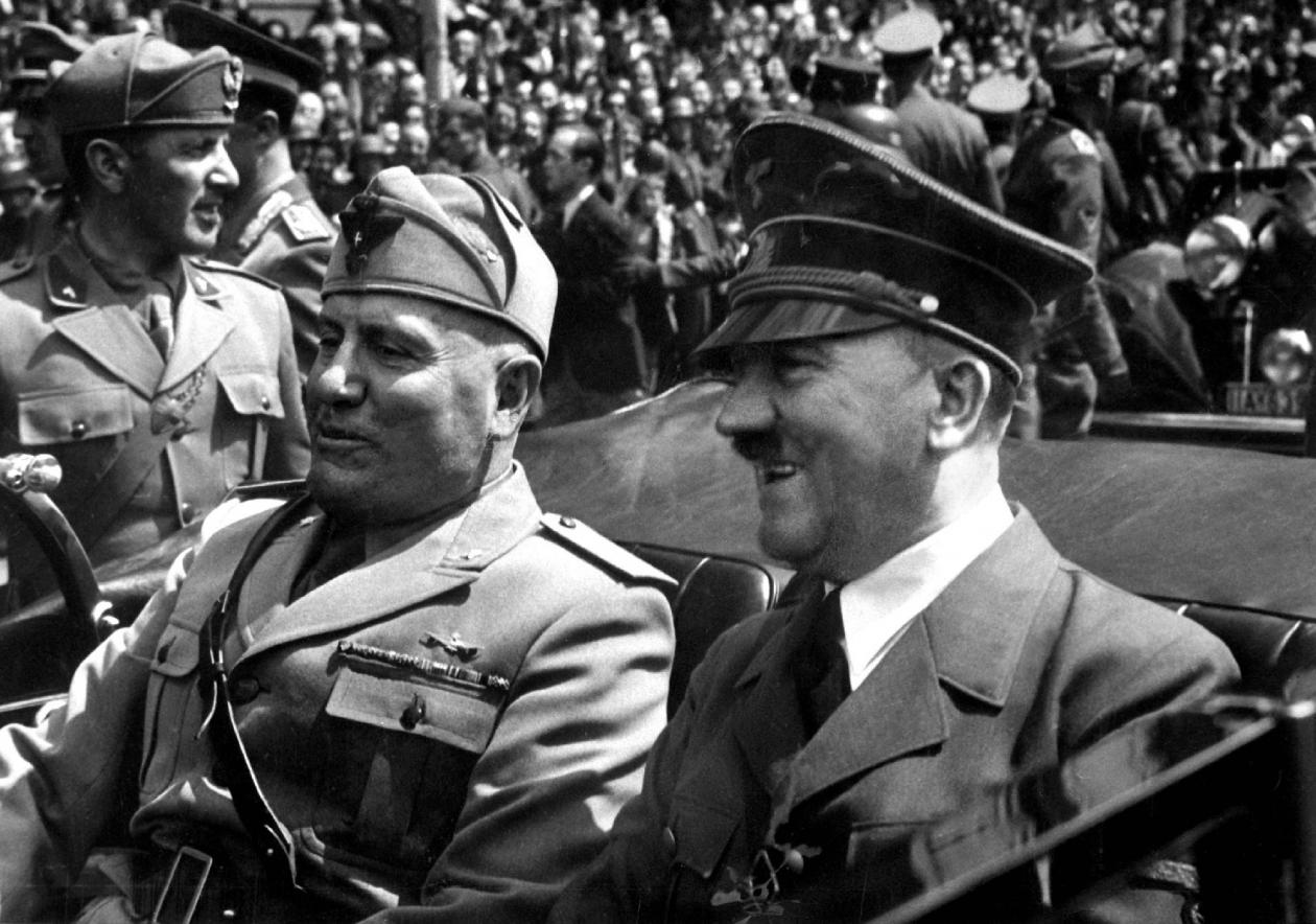 Trùm phát xít Hitler từng cứu mạng&nbsp;hà độc tài phát xít Italia, Benito Mussolini.