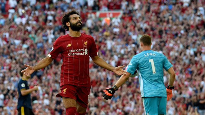 Salah lập một cú đúp vào lưới Arsenal