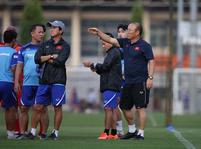 ĐT Việt Nam &#34;luyện công&#34; tranh vé World Cup: Rèn vũ khí nào đe dọa Thái Lan - 4