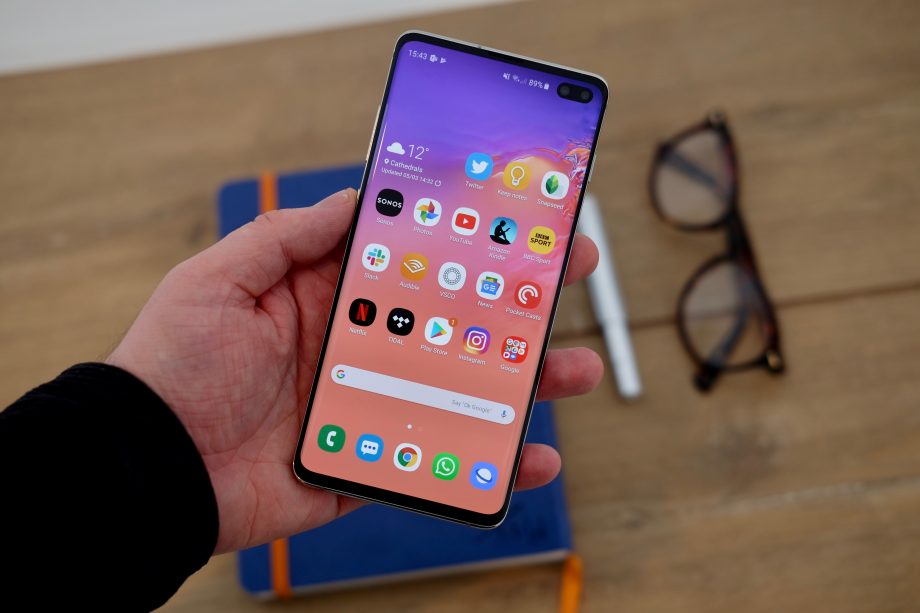 So sánh Galaxy Note 10+ và S10+: Hai con &#34;quái vật&#34; hàng đầu của Samsung - 2