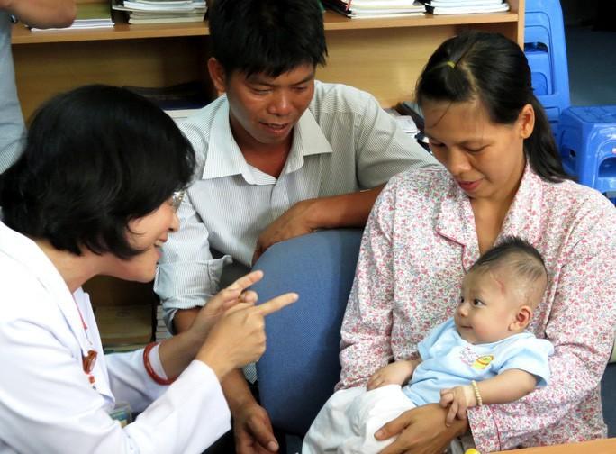 Gặp lại bé trai bị đâm thấu sọ, được bác sĩ cứu sống thần kỳ - 3