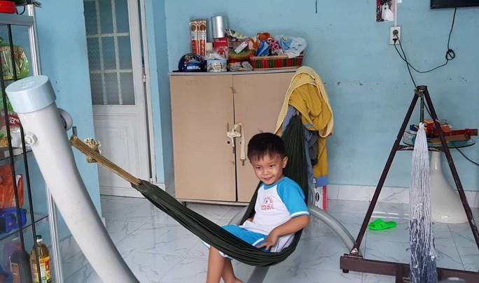 Gặp lại bé trai bị đâm thấu sọ, được bác sĩ cứu sống thần kỳ - 7