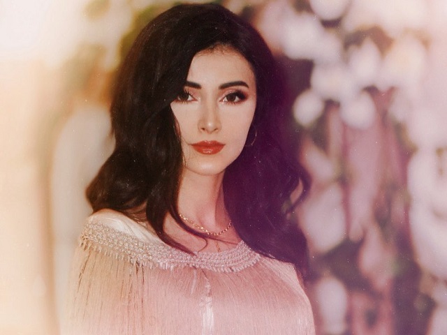 Hoa hậu gây tranh cãi tại Miss Universe 2019 khoe vẻ đẹp Trung Đông say đắm
