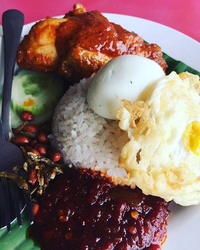 Tuy nhiên, chồng của Saleha muốn mở rộng kinh doanh bằng cách bán cơm&nbsp;Nasi Lemak.