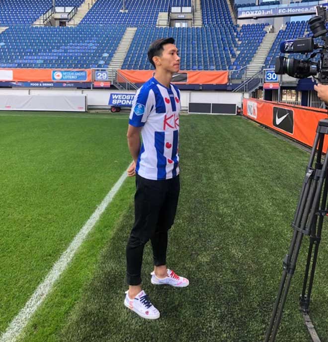 Văn Hậu ra mắt SC Heerenveen ở Hà Lan