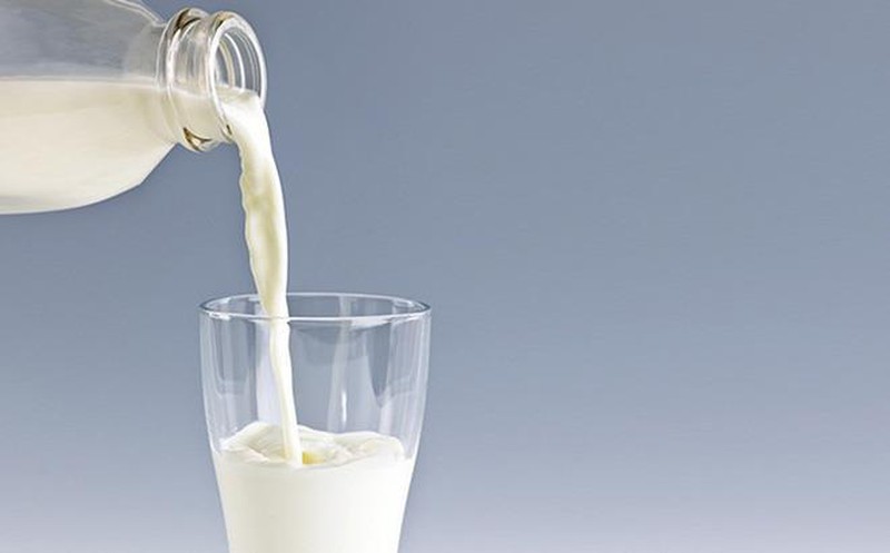 Nếu uống sữa vào buổi sáng có thể giúp giảm lượng đường trong máu trong suốt cả ngày. Ảnh: Internet