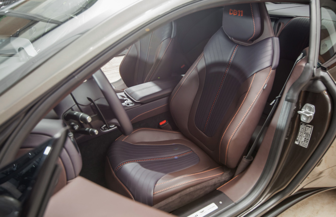 Tận mục sở thị siêu xe Aston Martin DB11 V8 màu độc tại TP.HCM - 8