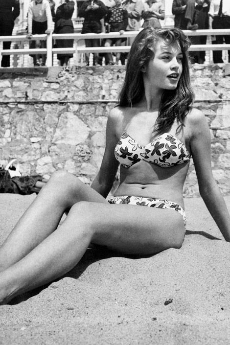 Brigitte Bardot giúp bikini trở thành xu hướng.