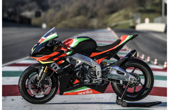 Aprilia RSV4 được&nbsp;thiết lập chuẩn mực cao về khả năng điều khiển&nbsp;và hiệu suất thể thao.