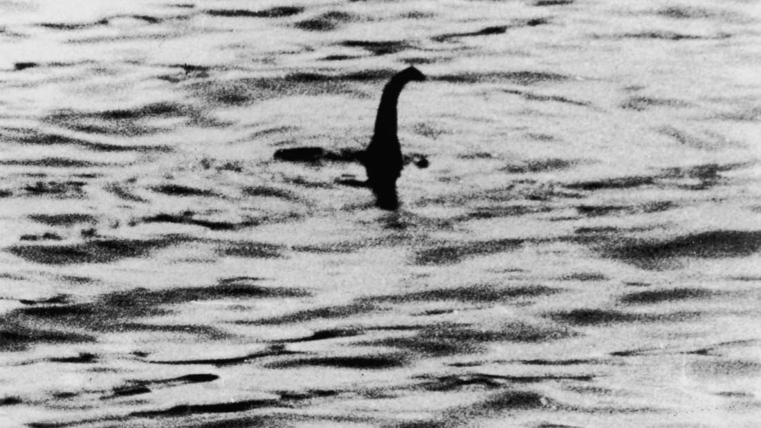 Bức ảnh nổi tiếng nhất về quái vật hồ Loch Ness.