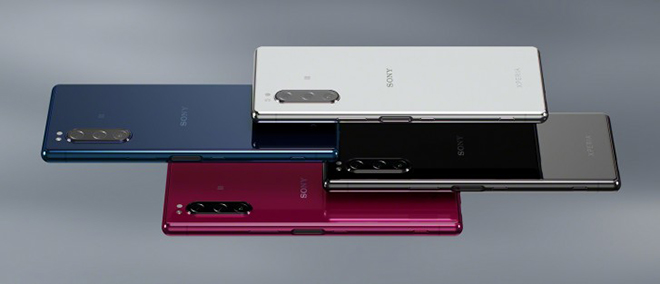 Sony Xperia 5 có 3 camera ở mặt sau.