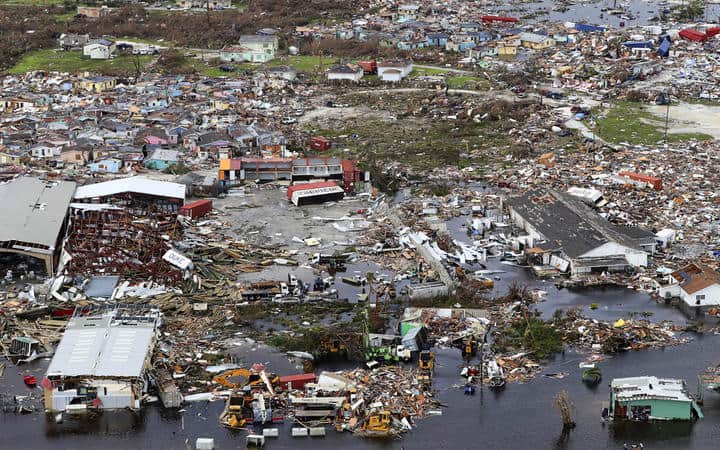 Quang cảnh tan hoang sau bão ở Bahamas. (Ảnh: CNN)