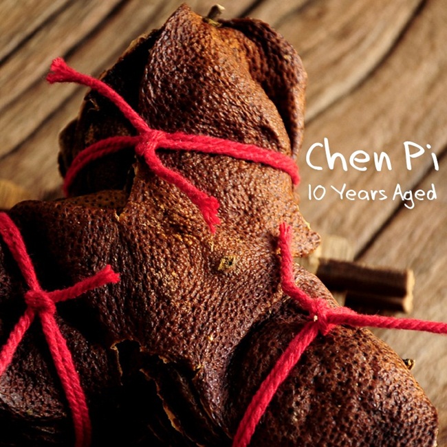 Ở Trung Quốc, vỏ quýt khô được gọi là Chenpi. Các nghiên cứu cho hay, vỏ quýt khô được dùng để điều trị ho, đau dạ dày, rối loạn kinh nguyệt, cải thiện tiêu hóa...
