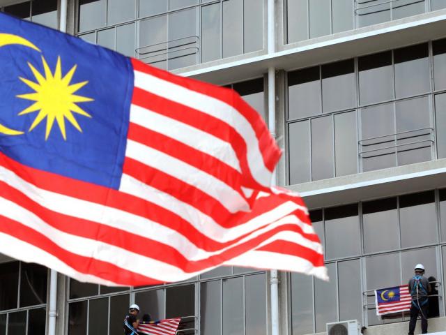 Thực hư người Trung Quốc được cấp quyền công dân hàng loạt ở Malaysia