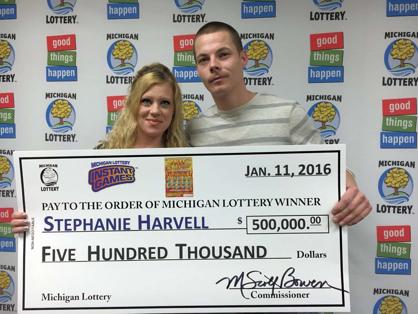 Cặp vợ chồng nhận cái kết "đắng" chỉ ít lâu sau khi trúng xổ số (Ảnh: Michigan Lottery)